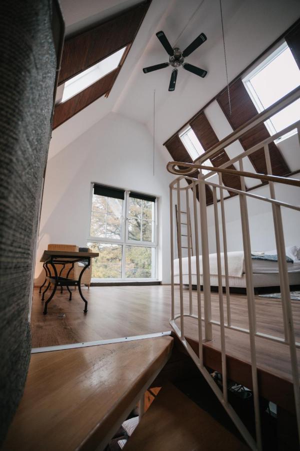 Eigenes Maisonettehaus In Idyllischer Lage Mit Balkon, Nahe Messe, 24H Self-Check In, Gratis Parken Schwabach Exterior photo